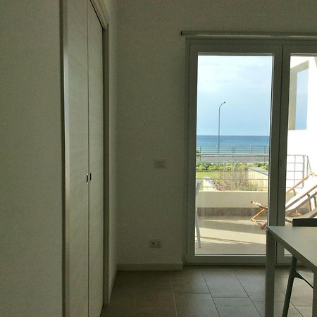 Appartamenti Vacanze Villa Meo Villafranca Tirrena Exterior photo