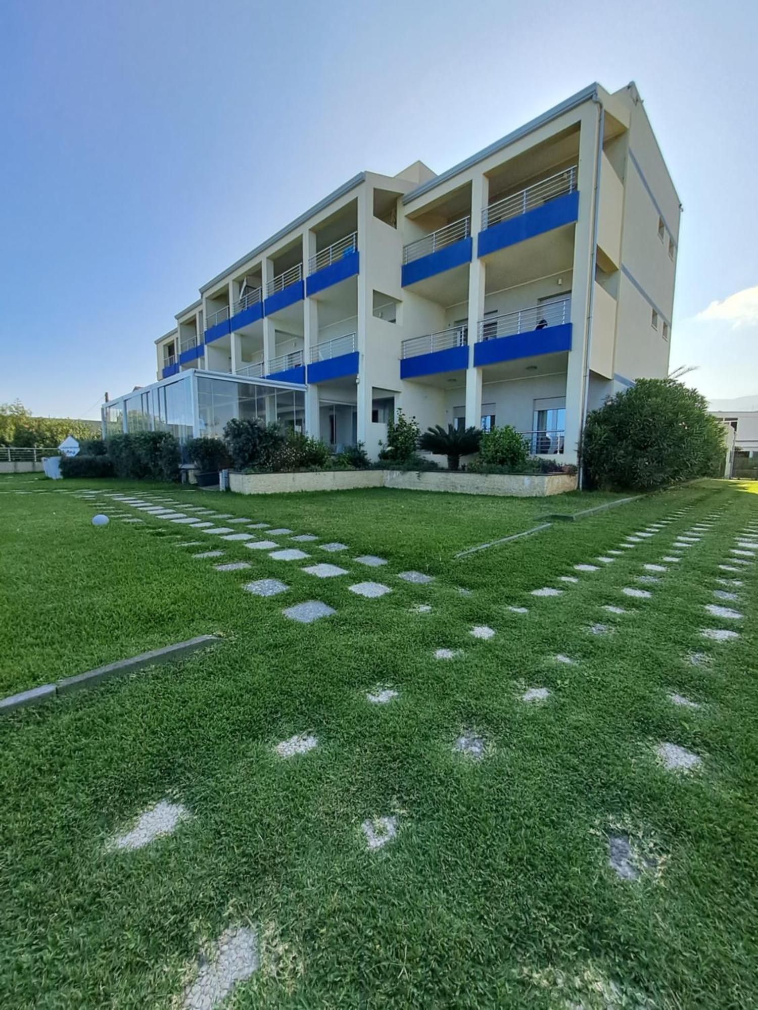 Appartamenti Vacanze Villa Meo Villafranca Tirrena Exterior photo